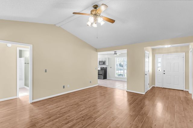 102 Westerly, Goose Creek, SC 29445