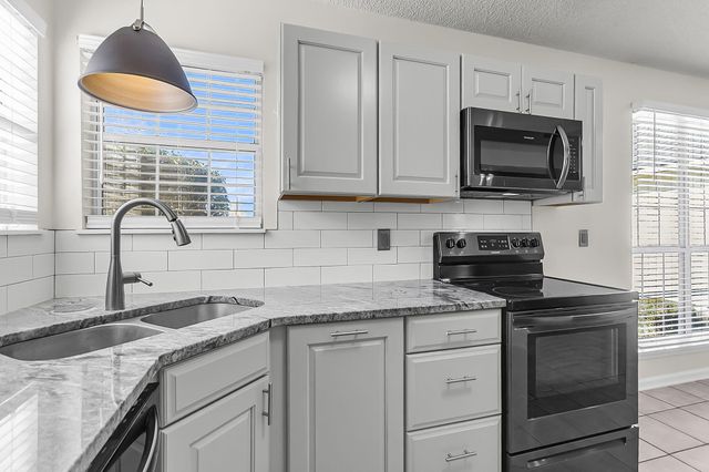 102 Westerly, Goose Creek, SC 29445