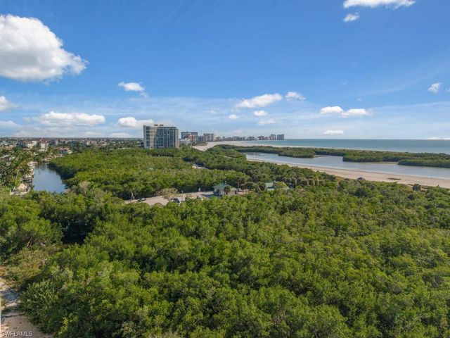 524 Spinnaker DR, Marco Island, FL 34145