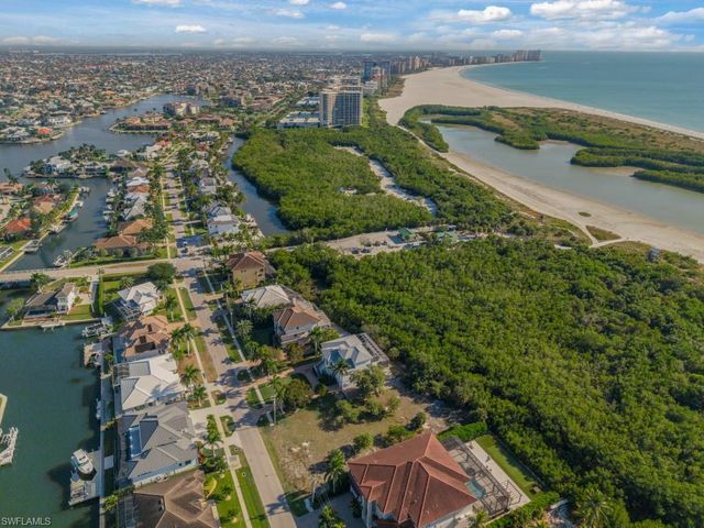 524 Spinnaker DR, Marco Island, FL 34145