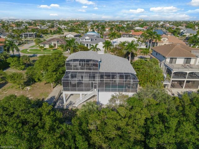 524 Spinnaker DR, Marco Island, FL 34145