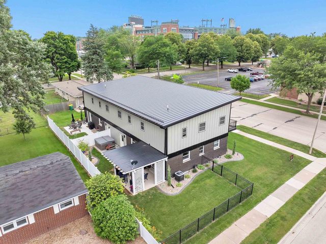 1749 S ONEIDA STREET, Green Bay, WI 54304