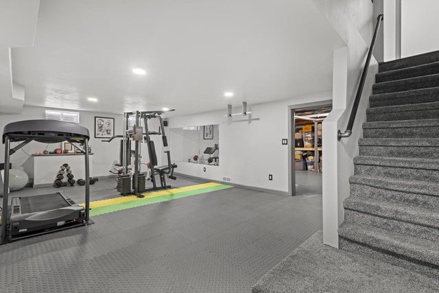 1749 S ONEIDA STREET, Green Bay, WI 54304