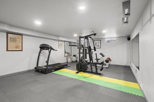 1749 S ONEIDA STREET, Green Bay, WI 54304