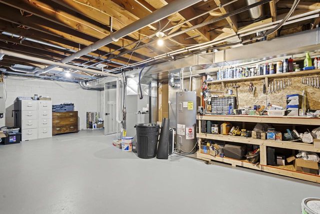 1749 S ONEIDA STREET, Green Bay, WI 54304