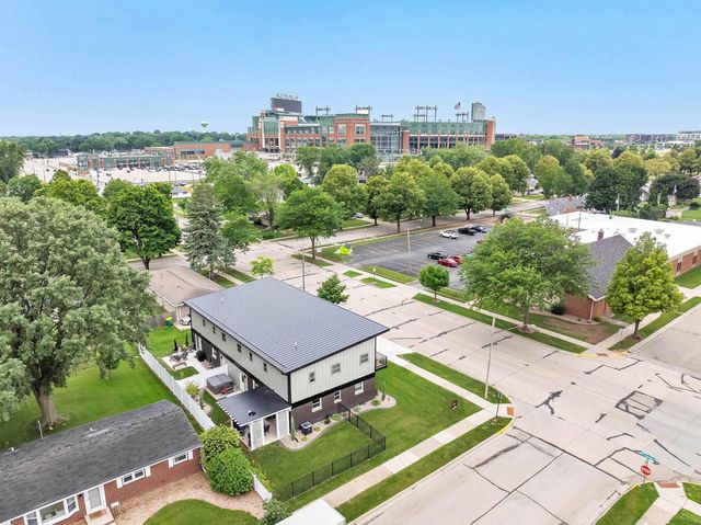 1749 S ONEIDA STREET, Green Bay, WI 54304