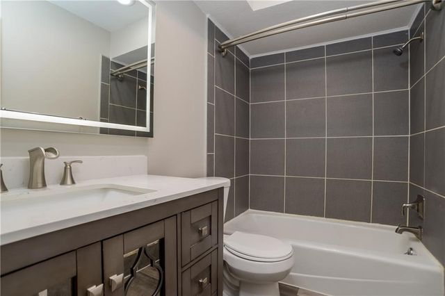 14711 S Arapaho Drive, Olathe, KS 66062