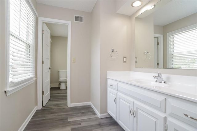 14711 S Arapaho Drive, Olathe, KS 66062