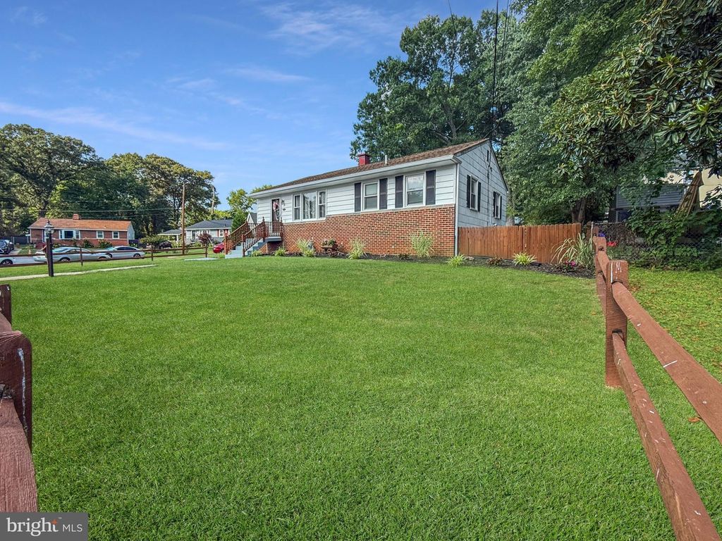 6303 93RD PL, Lanham, MD 20706