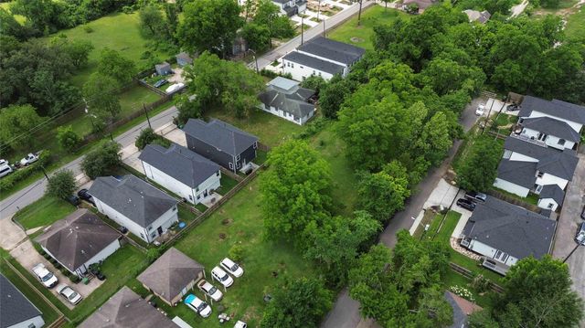 5907 Knox Street, Houston, TX 77091