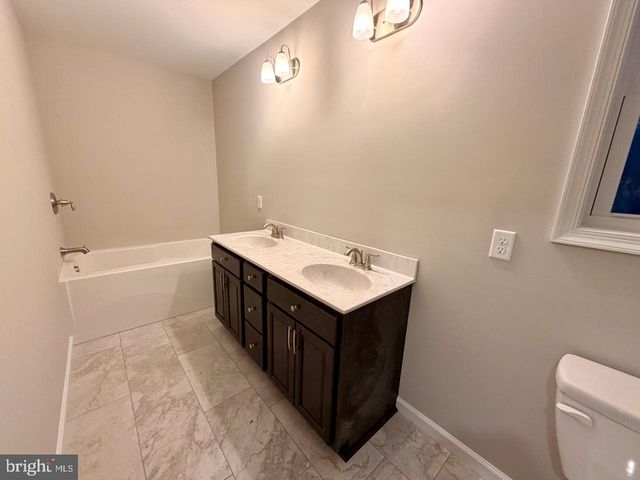 1490 SHERRY DRIVE, Chambersburg, PA 17202