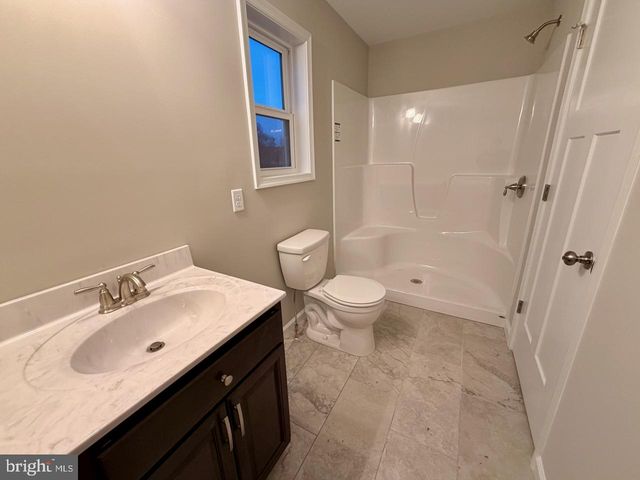 1490 SHERRY DRIVE, Chambersburg, PA 17202