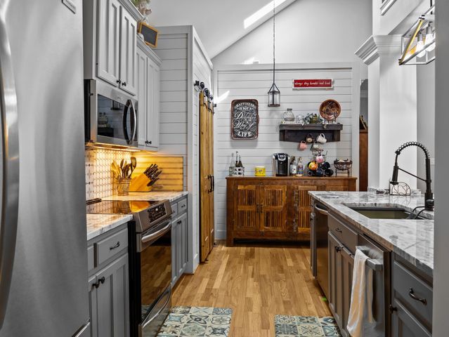 216 Arbours Court, Spartanburg, SC 29307
