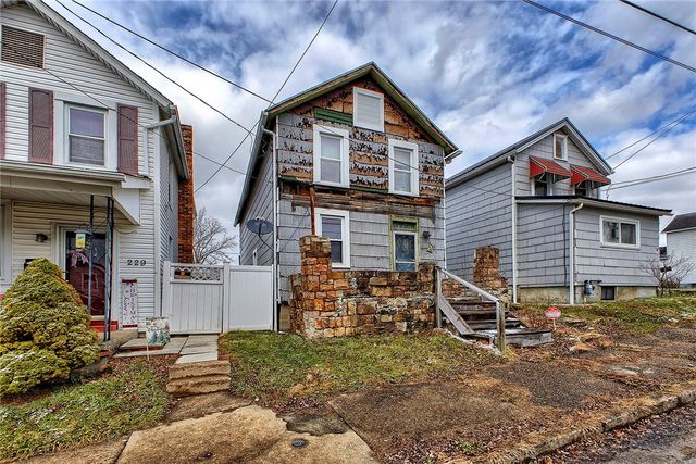 227 Avenue A, Latrobe, PA 15650