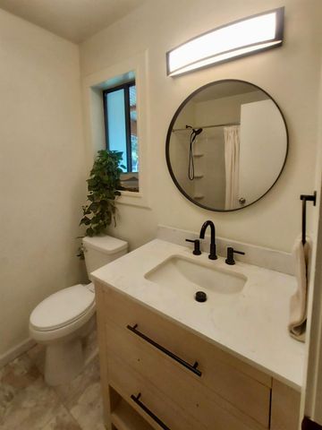 6880 Kahala Rd, Garden Valley, CA 95633