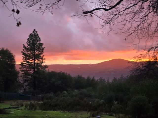 6880 Kahala Rd, Garden Valley, CA 95633