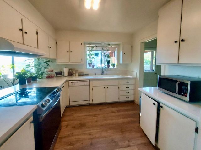 6880 Kahala Rd, Garden Valley, CA 95633