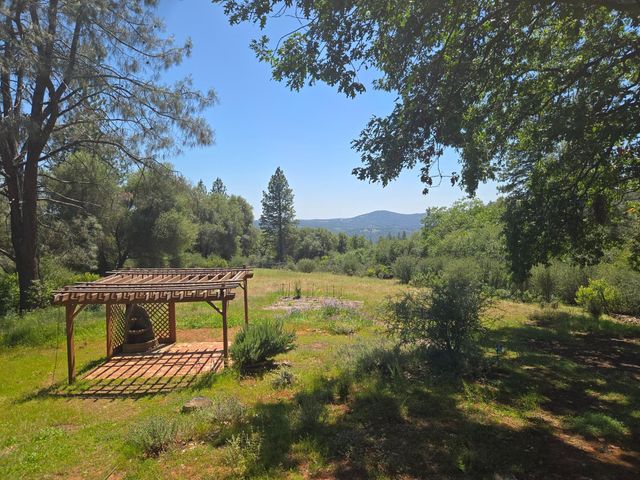 6880 Kahala Rd, Garden Valley, CA 95633