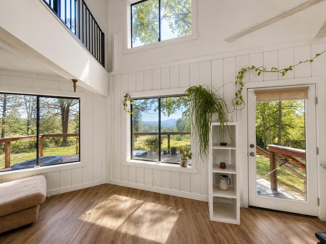6880 Kahala Rd, Garden Valley, CA 95633