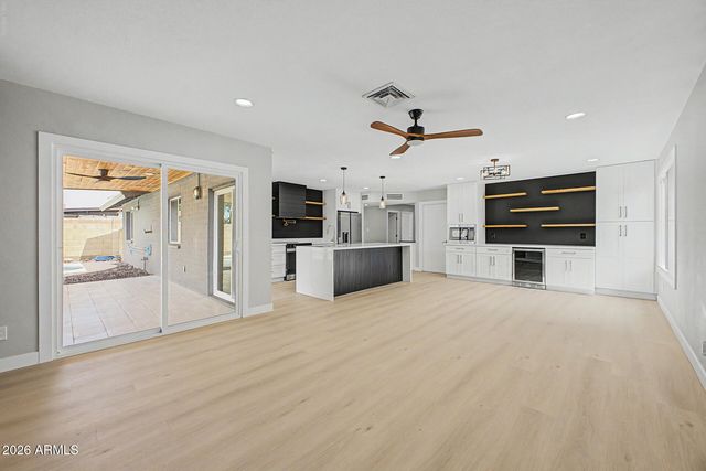 2136 E COLGATE Drive, Tempe, AZ 85283