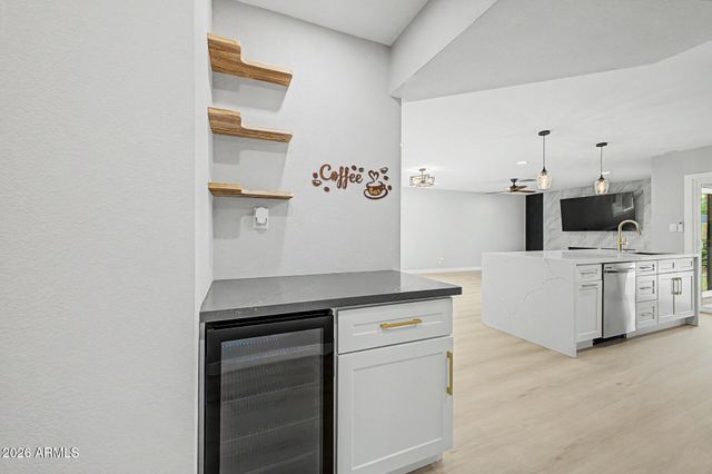 2136 E COLGATE Drive, Tempe, AZ 85283