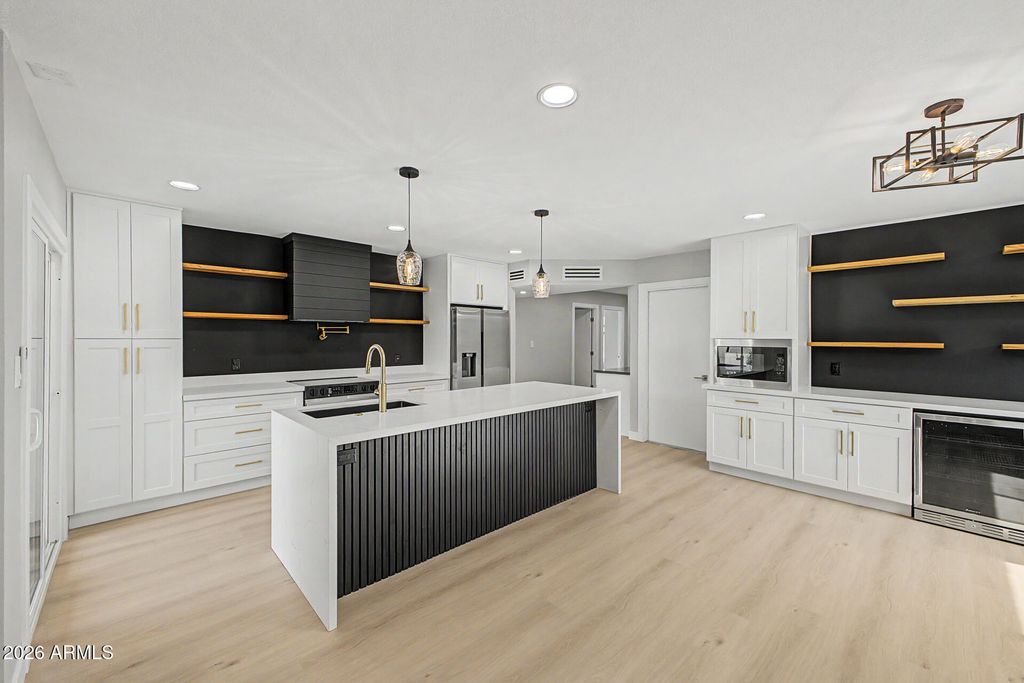 2136 E COLGATE Drive, Tempe, AZ 85283
