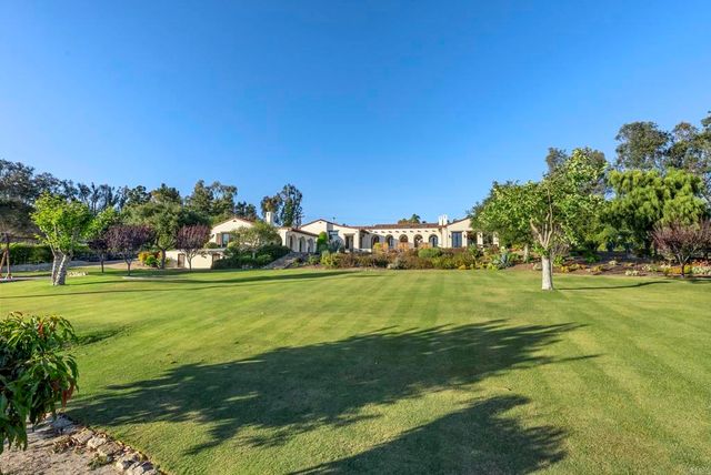 4943 El Arco Iris, Rancho Santa Fe, CA 92067