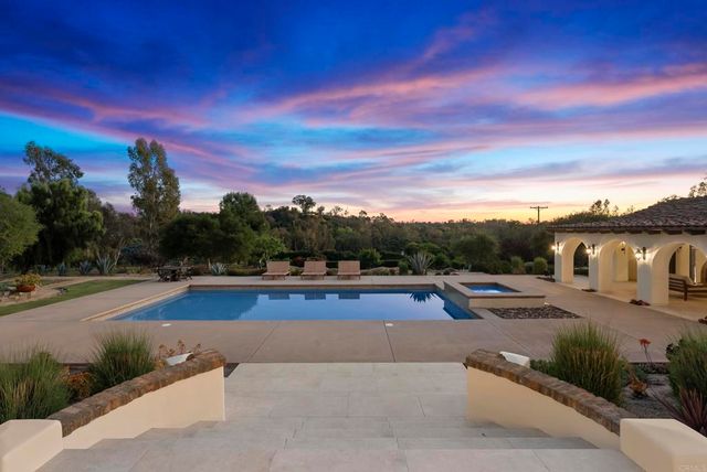 4943 El Arco Iris, Rancho Santa Fe, CA 92067