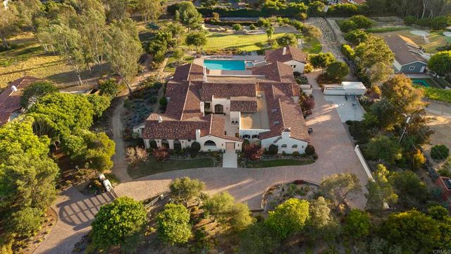 4943 El Arco Iris, Rancho Santa Fe, CA 92067