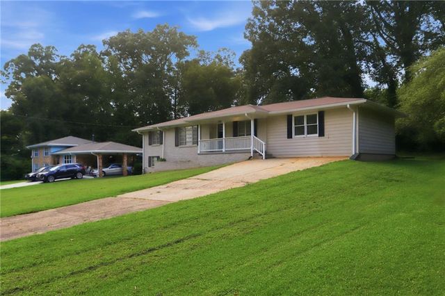 2881 Treadway Drive, Decatur, GA 30034