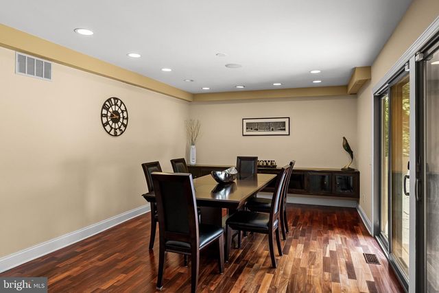 11 PINECREST DR, Medford, NJ 08055