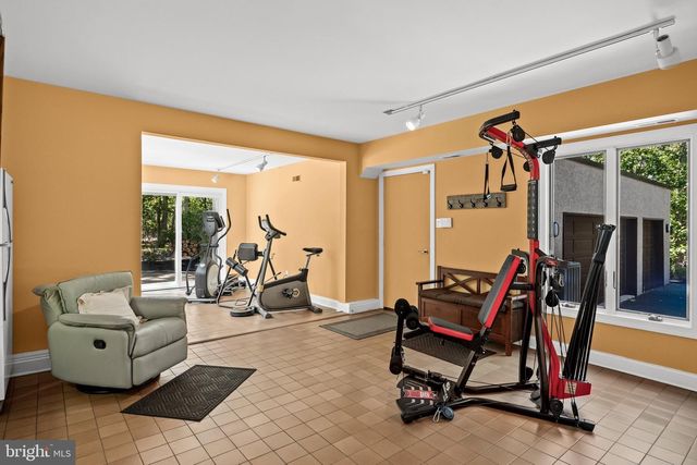 11 PINECREST DR, Medford, NJ 08055