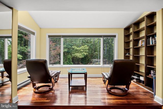 11 PINECREST DR, Medford, NJ 08055