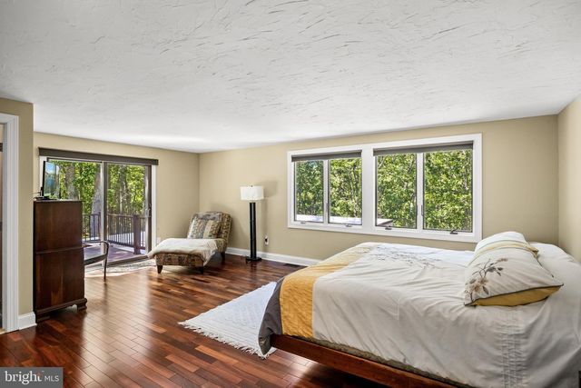 11 PINECREST DR, Medford, NJ 08055