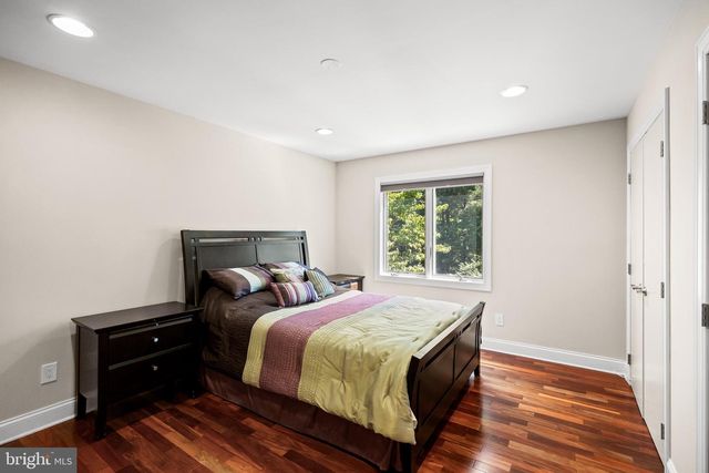 11 PINECREST DR, Medford, NJ 08055
