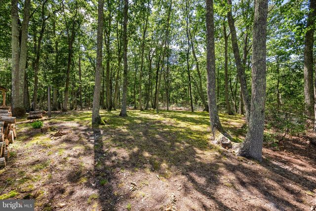11 PINECREST DR, Medford, NJ 08055