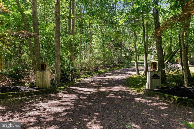 11 PINECREST DR, Medford, NJ 08055