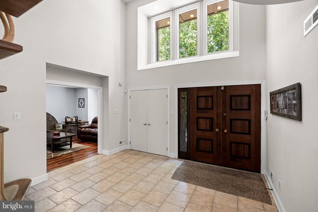 11 PINECREST DR, Medford, NJ 08055