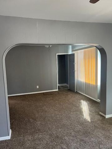 6709 Robbins Avenue, Normandy, MO 63133