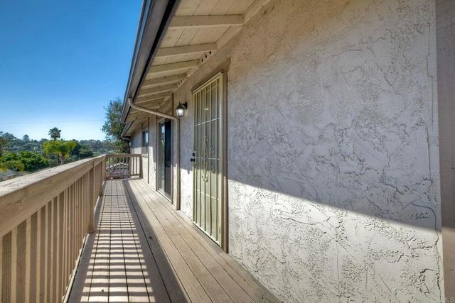 300 Washington Street B, Vista, CA 92084