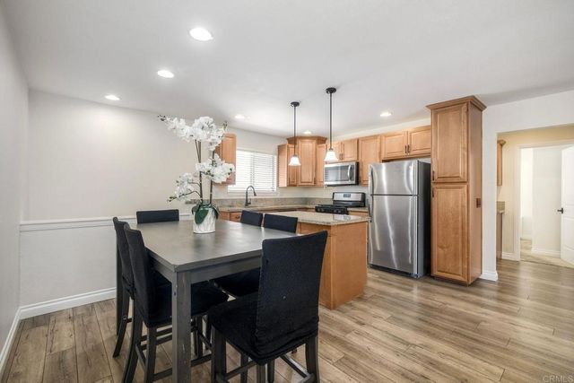 300 Washington Street B, Vista, CA 92084