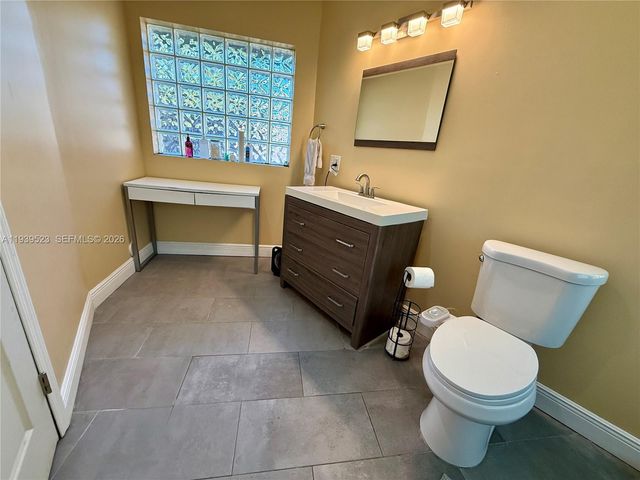 2980 SW 82nd Way, Davie, FL 33328