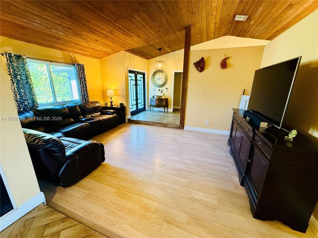 2980 SW 82nd Way, Davie, FL 33328