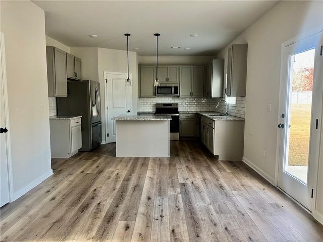 317 Fox Creek Drive, Braselton, GA 30517