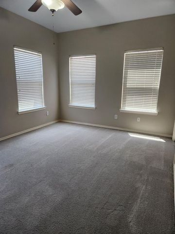1929 Kemah Village Drive, Kemah, TX 77565
