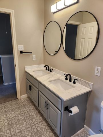1929 Kemah Village Drive, Kemah, TX 77565