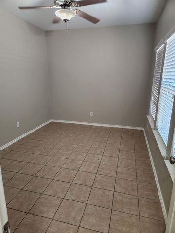 1929 Kemah Village Drive, Kemah, TX 77565
