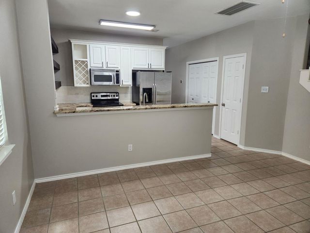 1929 Kemah Village Drive, Kemah, TX 77565