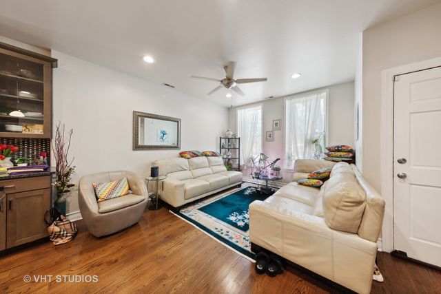 815 S Bell Avenue, Chicago, IL 60612