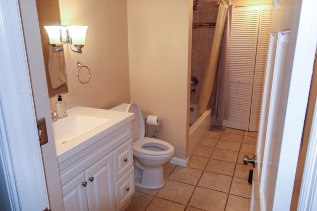 815 S Bell Avenue, Chicago, IL 60612